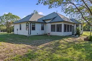 409 Oak Creek Dr, Tool, TX 75143 - Photo 25
