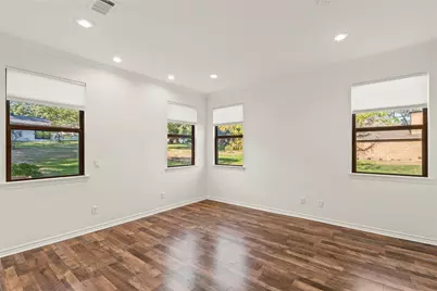 409 Oak Creek Drive, Tool, TX 75143 - Photo 13