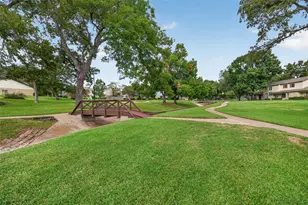 4915 Rollingwood Ct, Garland, TX 75043 - Photo 11