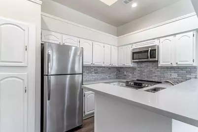 9709 Springtree Lane, Dallas, TX 75243 - Photo 9
