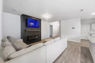 8500 Berry Crst St, Fort Worth, TX 76179 - Photo 7