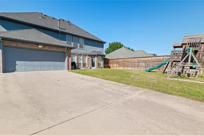 1309 Greenway Park Drive, Carrollton, TX 75007 - Photo 37