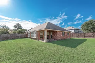 721 Honeysuckle Way, DeSoto, TX 75115 - Photo 21