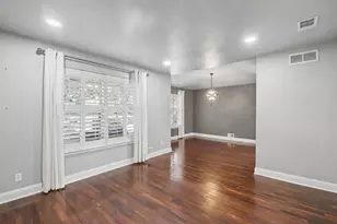 9935 Milltrail Dr, Dallas, TX 75238 - Photo 33