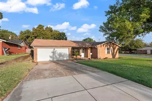 6609 Trailwood Dr, Forest Hill, TX 76140 - Photo 7
