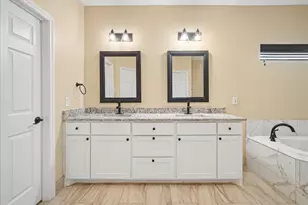 9060 Mitchell Bend Ct, Granbury, TX 76048 - Photo 21