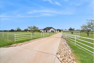 9060 Mitchell Bend Court, Granbury, TX 76048 - Photo 3