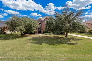 1131 Durango Cir, Shady Shores, TX 76208 - Photo 1