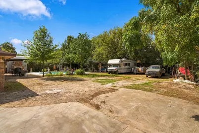 1016 Meadows Drive, Corinth, TX 76208 - Photo 31