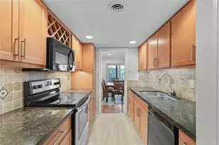 550 E Avenue J, Grand Prairie, TX 75050 - Photo 11