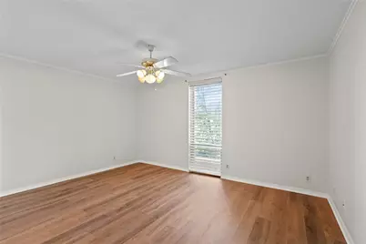 550 E Avenue J #B, Grand Prairie, TX 75050 - Photo 23