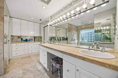 101 E Northgate Drive, Irving, TX 75062 - Photo 21