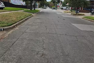 618 N Clinton Ave, Dallas, TX 75208 - Photo 25