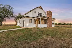 23010 Rosebud Rd, Burlington, TX 76519 - Photo 23