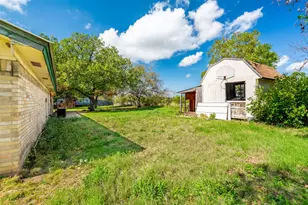 199 Park St, Newark, TX 76071 - Photo 9