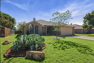 575 Tanglewood Drive, Burleson, TX 76028 - Photo 1