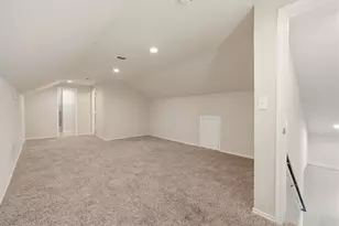 9221 Plano Rd, Dallas, TX 75238 - Photo 17