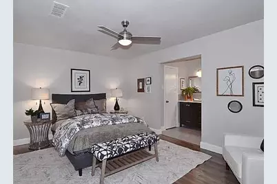 3105 Medina Street, Irving, TX 75061 - Photo 5