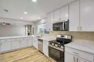 301 Linda Dr, Burleson, TX 76028 - Photo 15