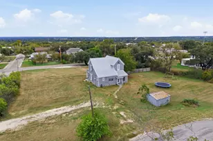 106 W N St, Hico, TX 76457 - Photo 33