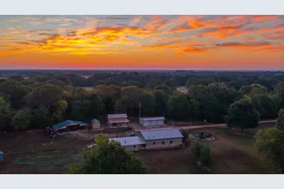 711 County Road 44190, Powderly, TX 75473 - Photo 5