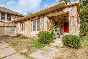 544 N Clinton St, Stephenville, TX 76401 - Photo 3