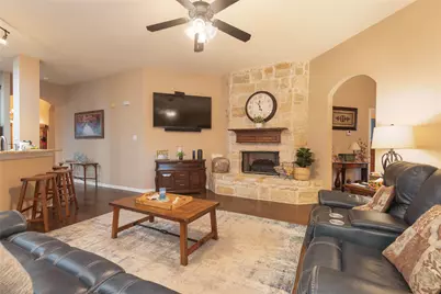 1006 Churchill Drive, Princeton, TX 75407 - Photo 11