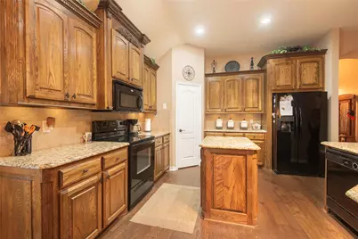 1006 Churchill Drive, Princeton, TX 75407 - Photo 7