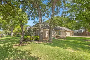8000 Arlie Ln, North Richland Hills, TX 76182 - Photo 3