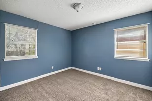 812 W Barron Ave, Everman, TX 76140 - Photo 17