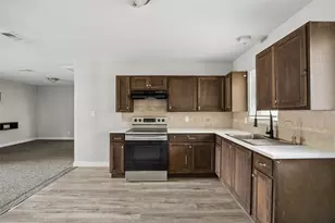 812 W Barron Ave, Everman, TX 76140 - Photo 13