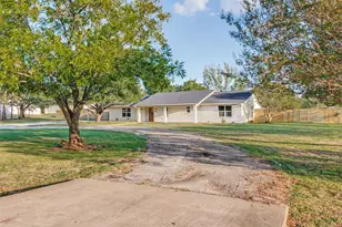 119 Wildwood Ct, Mansfield, TX 76063 - Photo 1