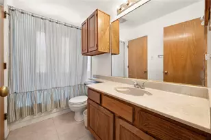 7437 Little Rock Ln, Fort Worth, TX 76120 - Photo 15