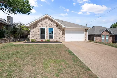 7437 Little Rock Lane, Fort Worth, TX 76120 - Photo 3