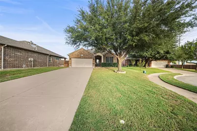 5712 Pawpaw Ridge Drive, Fort Worth, TX 76179 - Photo 3