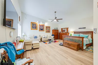 1031 Grandview Avenue, Dallas, TX 75223 - Photo 19