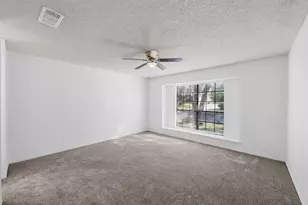 300 Mill Creek Cir, Waco, TX 76712 - Photo 7