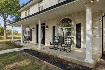 303 Bobby Sam Court, Collinsville, TX 76233 - Photo 3
