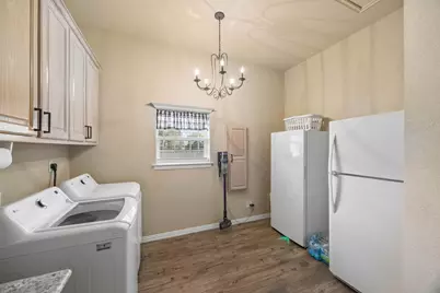 303 Bobby Sam Court, Collinsville, TX 76233 - Photo 17