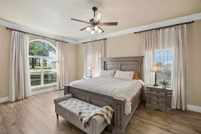 303 Bobby Sam Court, Collinsville, TX 76233 - Photo 19