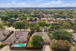 9947 Chimney Hill Ln, Dallas, TX 75243 - Photo 29