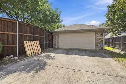 9947 Chimney Hill Lane, Dallas, TX 75243 - Photo 25