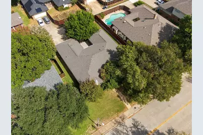 9947 Chimney Hill Lane, Dallas, TX 75243 - Photo 27
