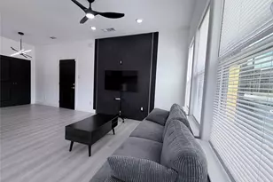 3301 Garden Ln, Dallas, TX 75215 - Photo 5