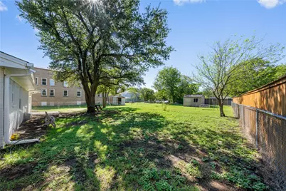101 E Border Street, Milford, TX 76670 - Photo 31