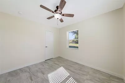 101 E Border Street, Milford, TX 76670 - Photo 15