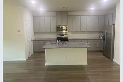 10528 Breezeway Drive, Aubrey, TX 76227 - Photo 5