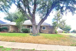 2302 Lone Oak Trail, Garland, TX 75044 - Photo 3