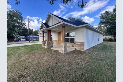207 S Washington Street, Cleburne, TX 76031 - Photo 3