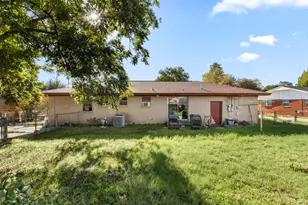 707 Gayle St, Burkburnett, TX 76354 - Photo 35